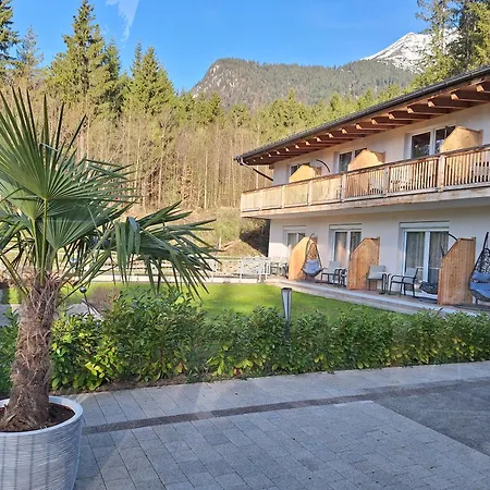 Sweet Cherry - Boutique & Guesthouse Tyrol-2